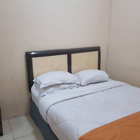 Bakom Inn Syariah Bogor Exterior foto